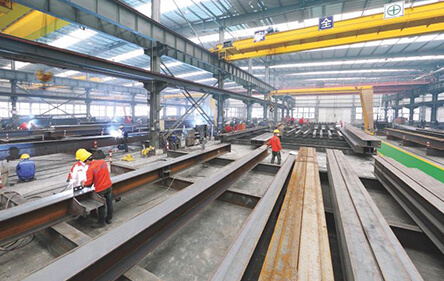 鋼結(jié)構(gòu)生產(chǎn)車間